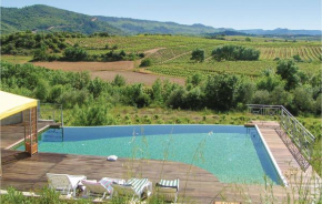 Nice home in Prades sur Vernazobres w/ WiFi, Outdoor swimming pool and 4 Bedrooms